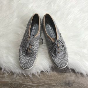 Keds gray geometric print classic snickers 8.5